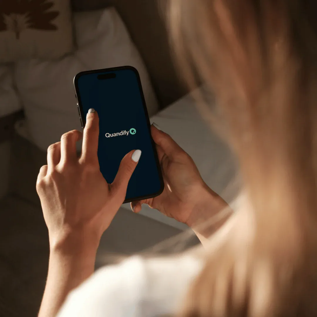 Quandify-sovellus näyttää vedenkulutuksen ja vuotohälytykset puhelimessa
